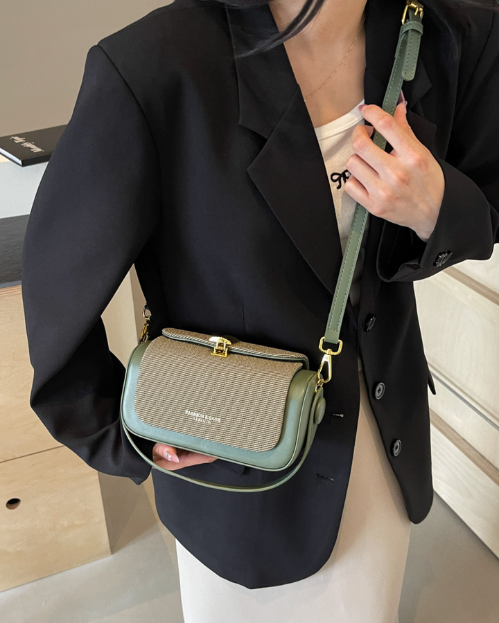Avellie Retro II shoulder bag with coloured fabric flap | Elegant and functional design