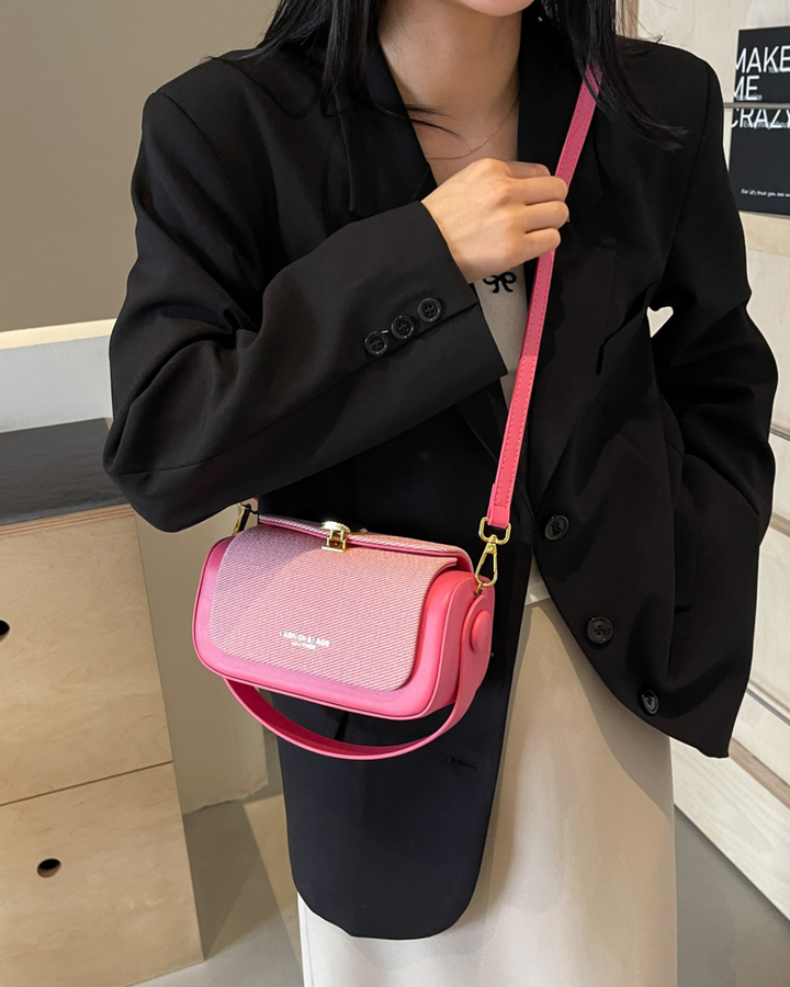 Avellie Retro II shoulder bag with coloured fabric flap | Elegant and functional design