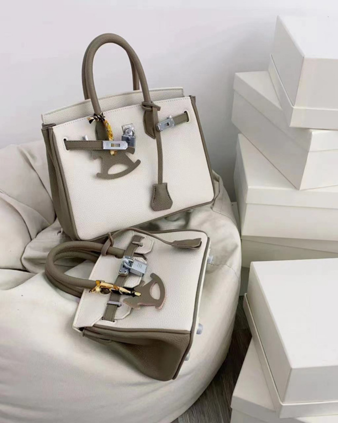 Avellie Aura Double leather bag | Modern and elegant design