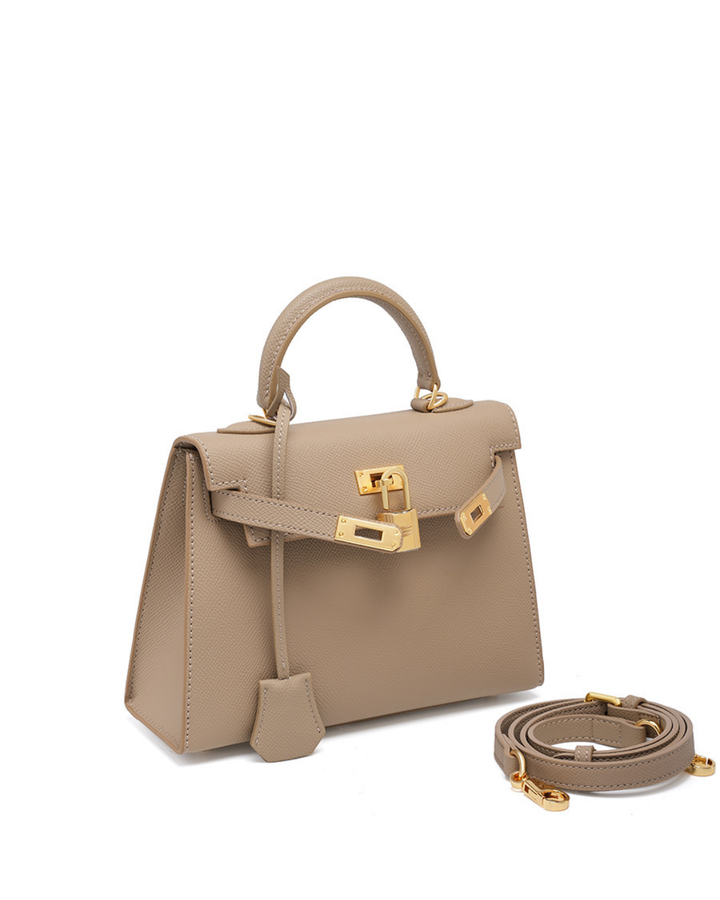 Avellie Classic Allure genuine leather bag | Elegance with gold accessories