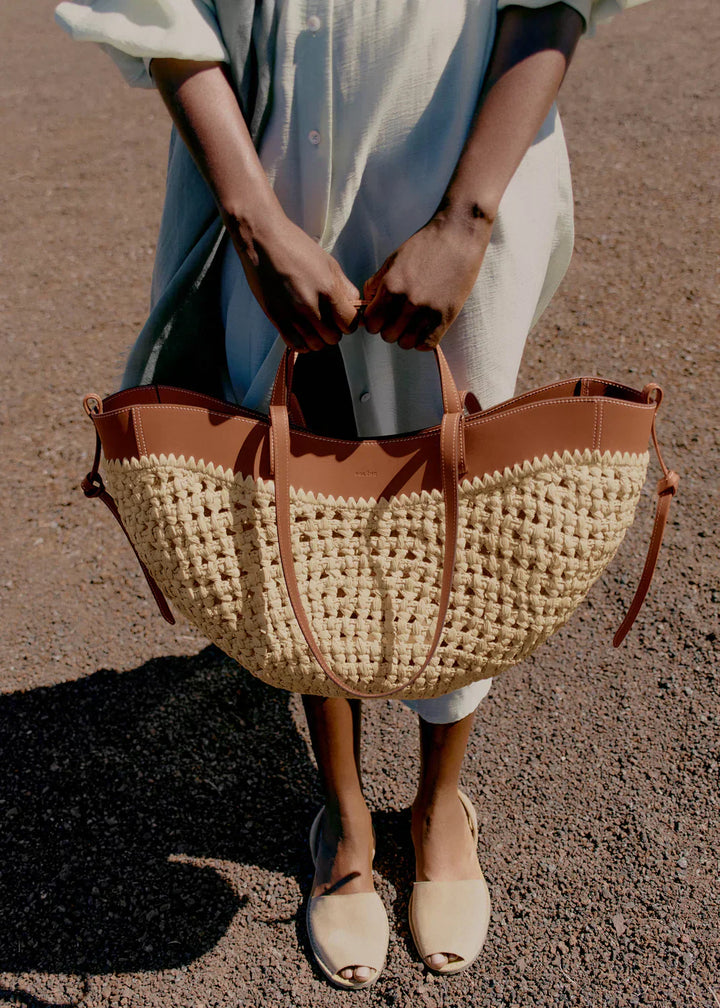 Avellie Polène bag in genuine woven leather | Elegant design and spacious