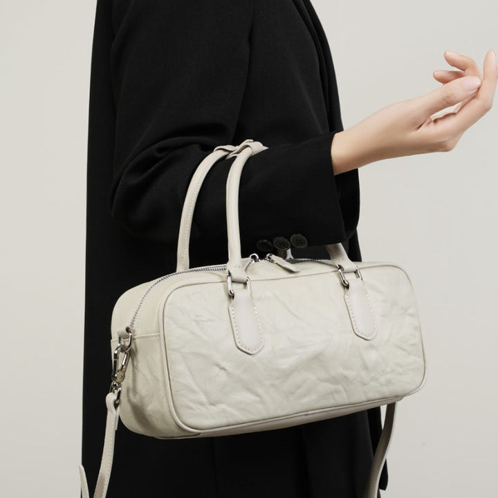 Avellie Redefine Texture Lux Bag | Elegant and functional details