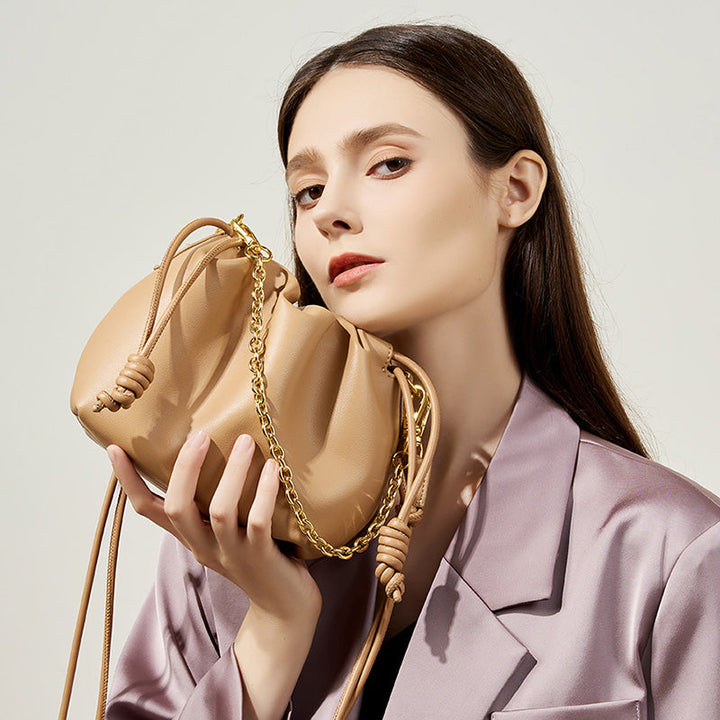 Avellie Soft leather bag with pleats | Refined elegance with golden chain details