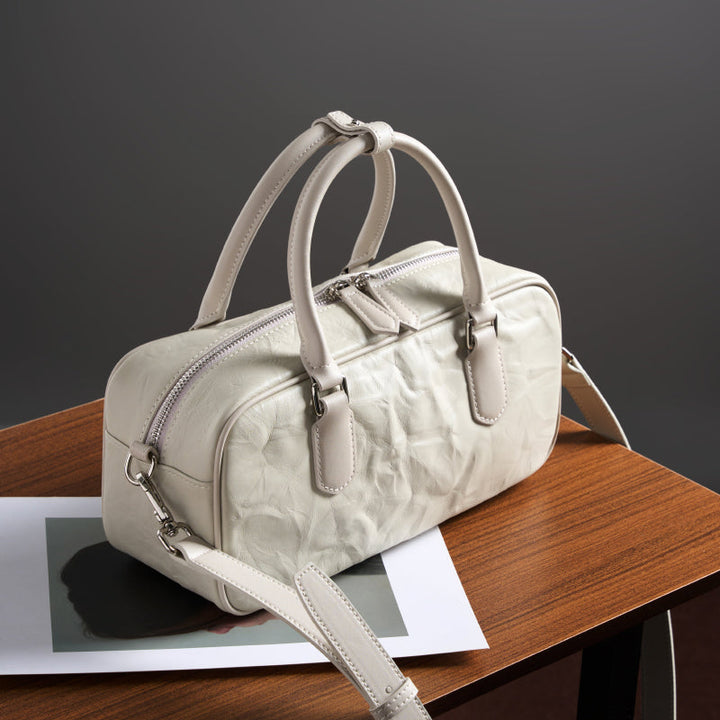 Avellie Redefine Texture Lux Bag | Elegant and functional details