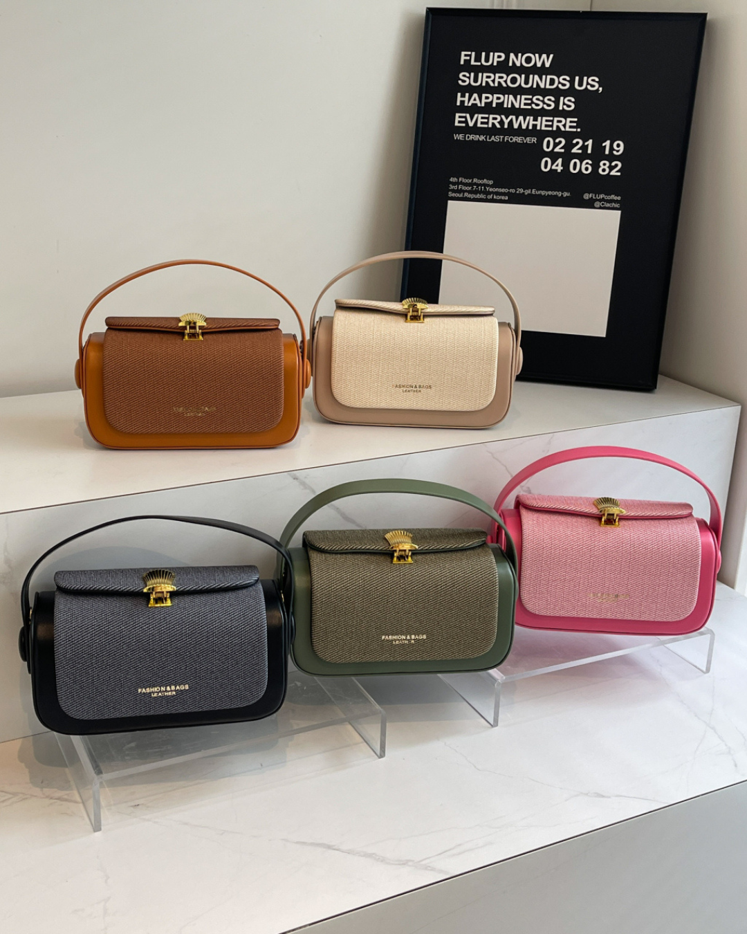 Avellie Retro II shoulder bag with coloured fabric flap | Elegant and functional design