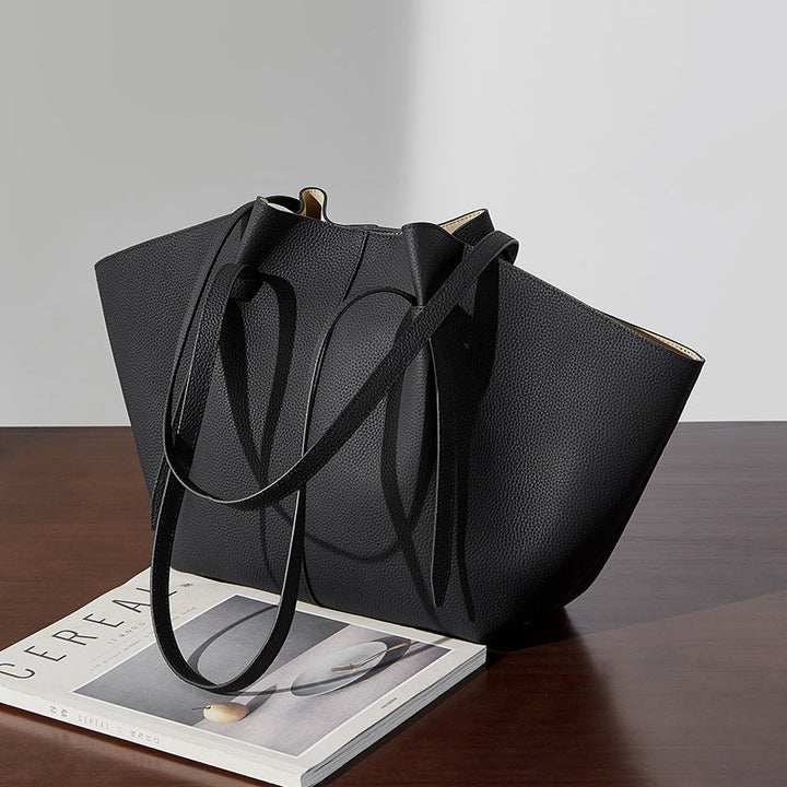 Avellie Glamour Jour Tote | Spacious design, everyday luxury elegance