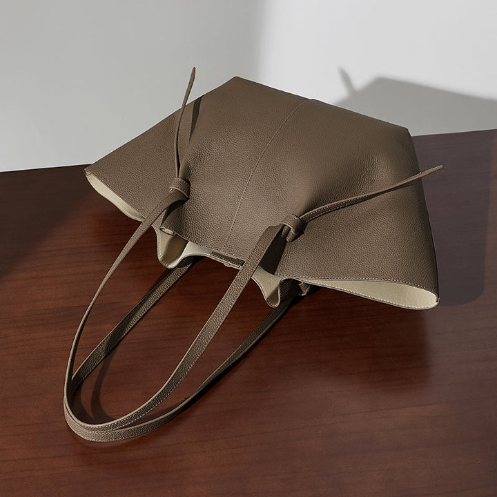 Avellie Glamour Jour Tote | Spacious design, everyday luxury elegance