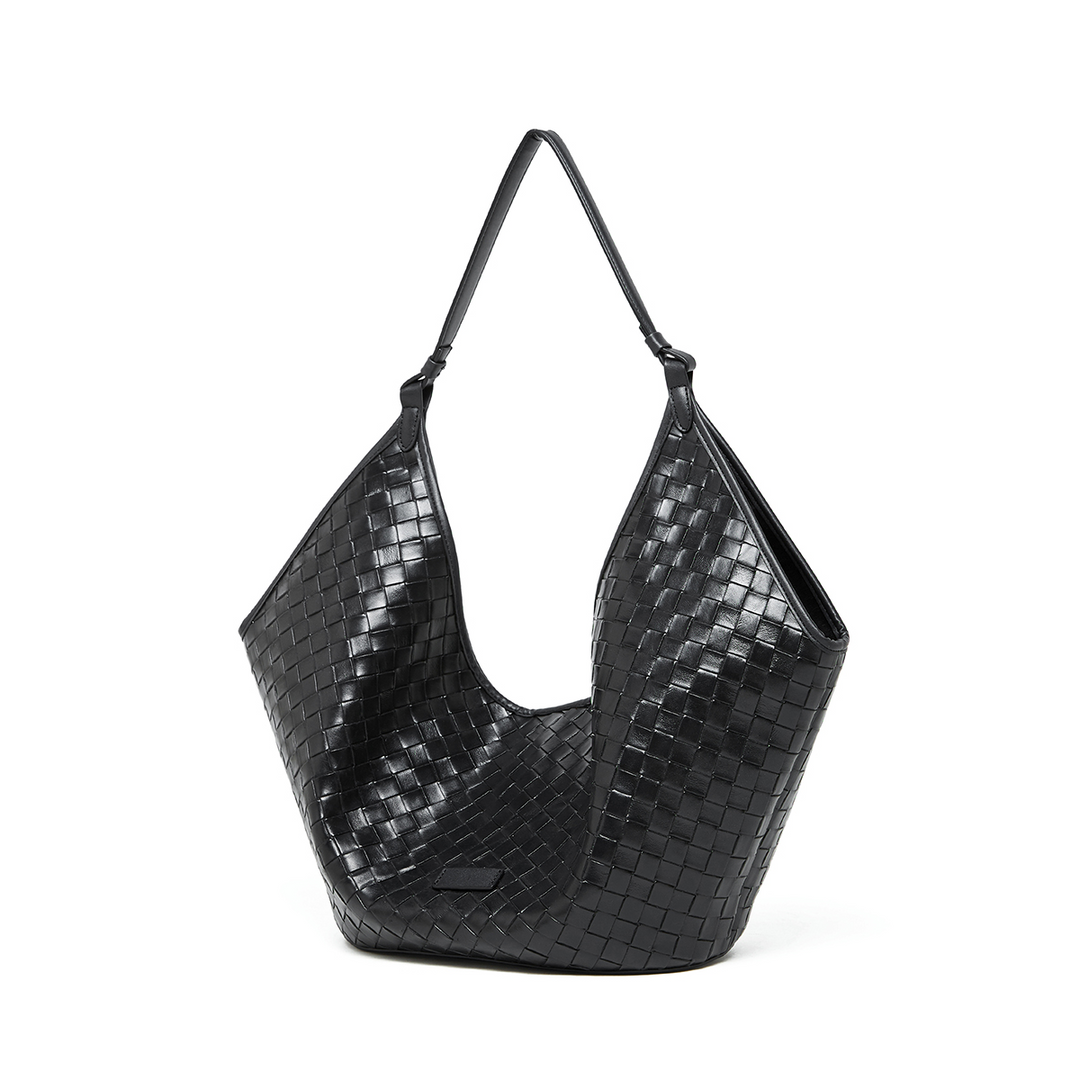 Avellie Braide Élégante Hobo Bag | Spacious and elegant design