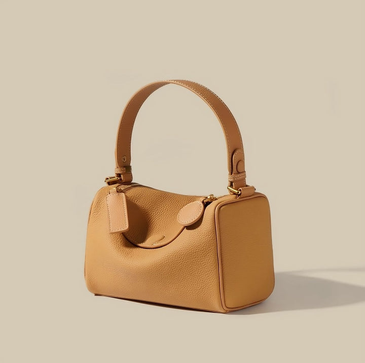 Avellie Petite Hobo Lux Bag | Comfortable and elegant look