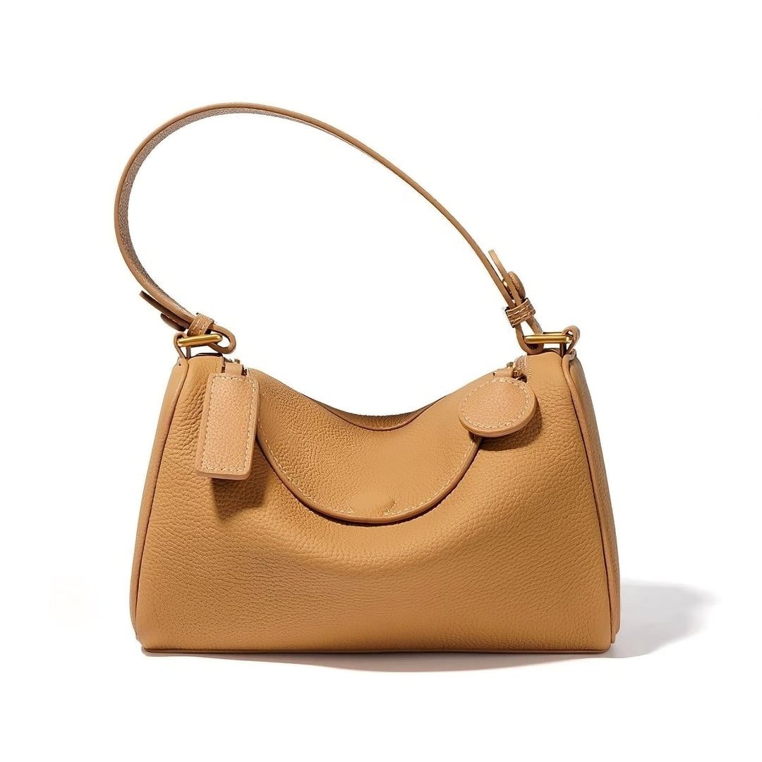 Avellie Petite Hobo Lux Bag | Comfortable and elegant look