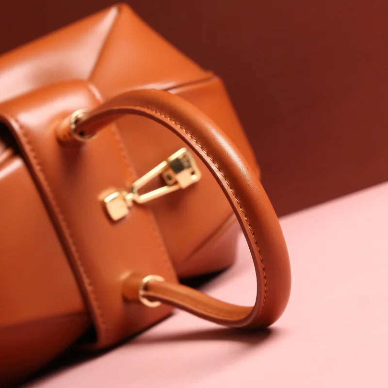 Avellie Wonton – Creative and Fun Luxury Leather Bag