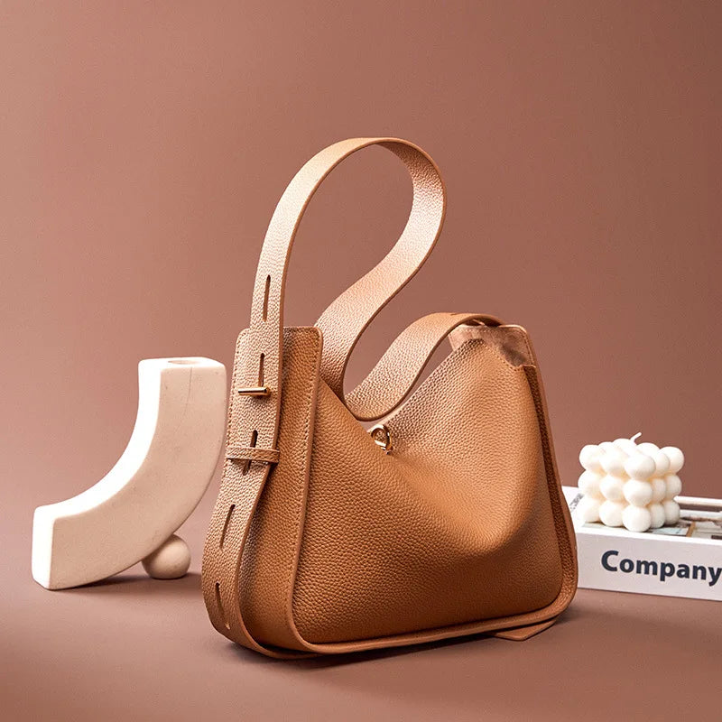 Avellie Lychee Carré Shoulder Bag | Modern and Functional Design