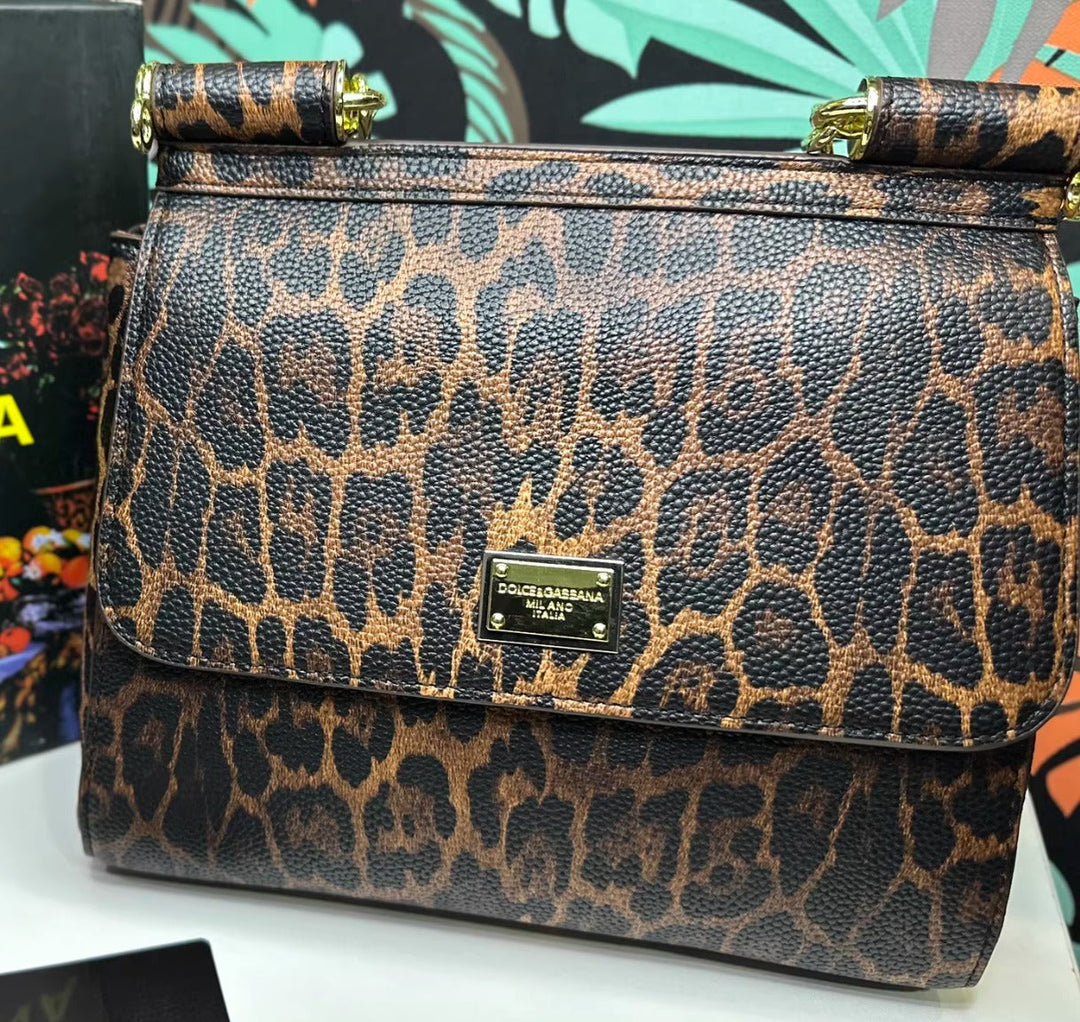 Avellie Dolce &amp; Gabbana Sicily Medium Top Handle Leather Bag - Elegant Design