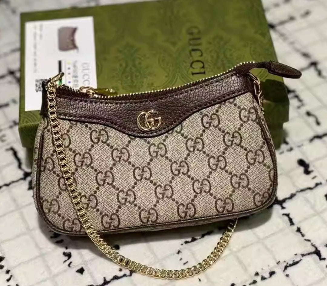 Avellie Gucci GG Ophidia Mini Shoulder Bag - Modern Chain Design