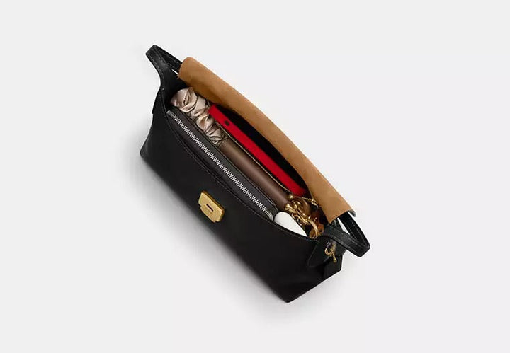 Avellie Coach Chelsea Bag - Luxury design