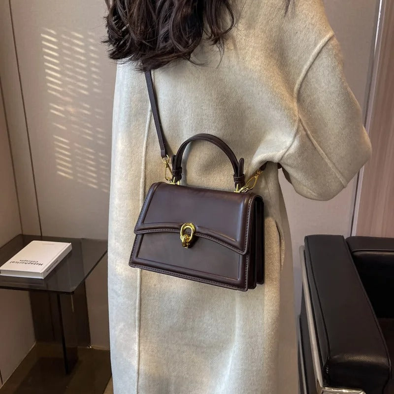 Avellie Elegant leather bag | Modern and refined design