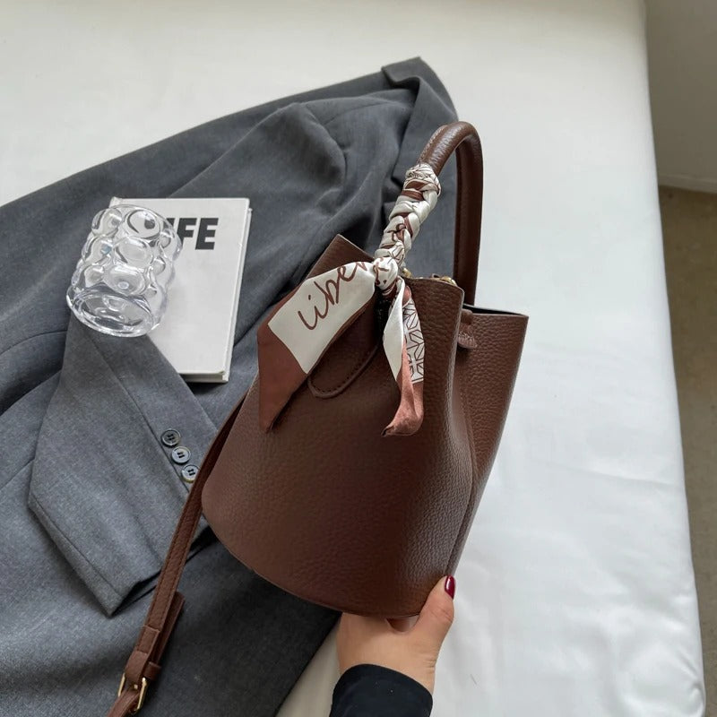 Avellie Senior leather bag | Luxurious and timeless design