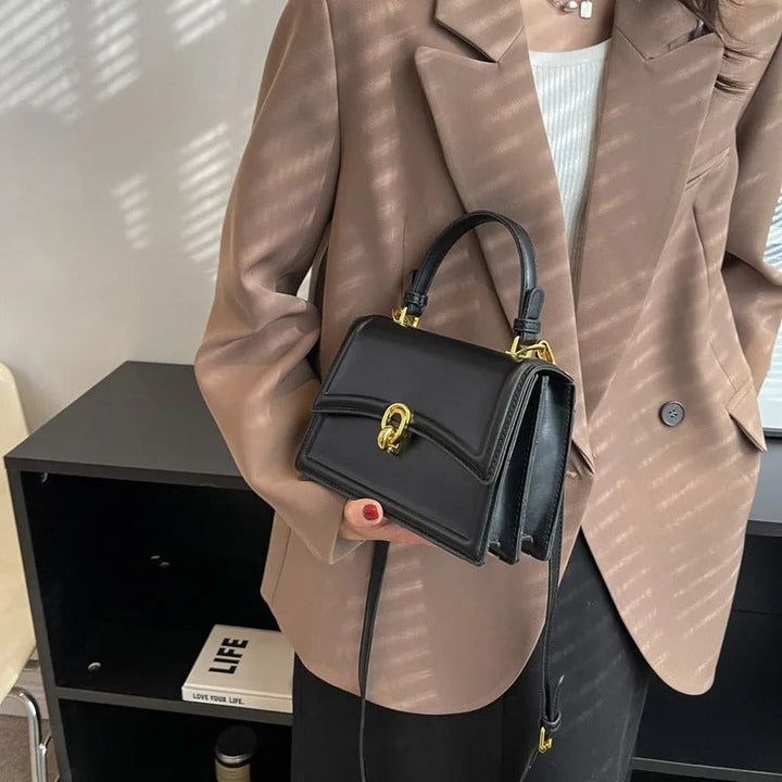 Avellie Elegant leather bag | Modern and refined design